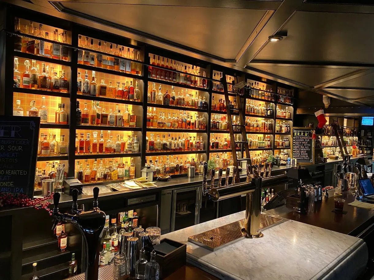 Seven Grand Whiskey Society